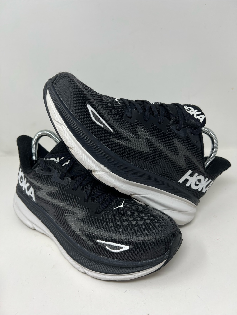 Hoka One One Clifton 9 'Black White' Women's Running Shoes 1127896-BWHT Sz 8 B